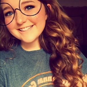 Meet your Posher, Meredith